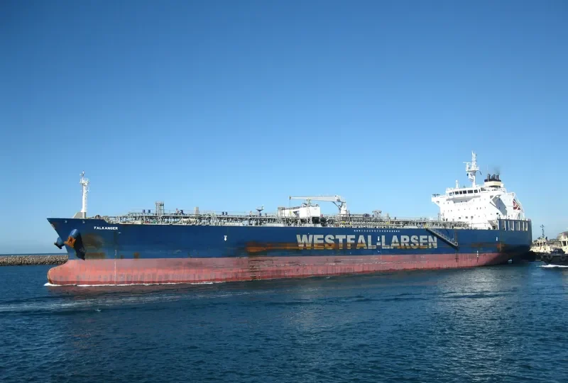 FALKANGER Tanker IMO 9387695 photo 2