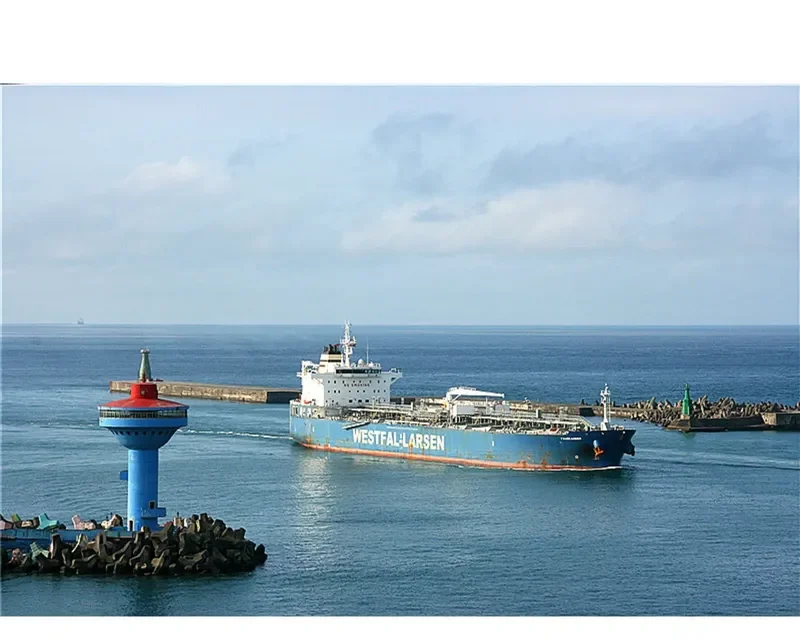 FAUSKANGER Tanker IMO 9387700 photo 10