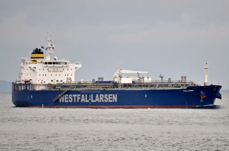FJELLANGER Tanker IMO 9387724 photo 7