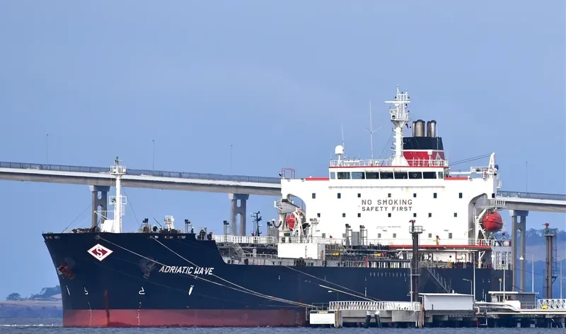 ADRIATIC WAVE Tanker IMO 9387918 photo 6