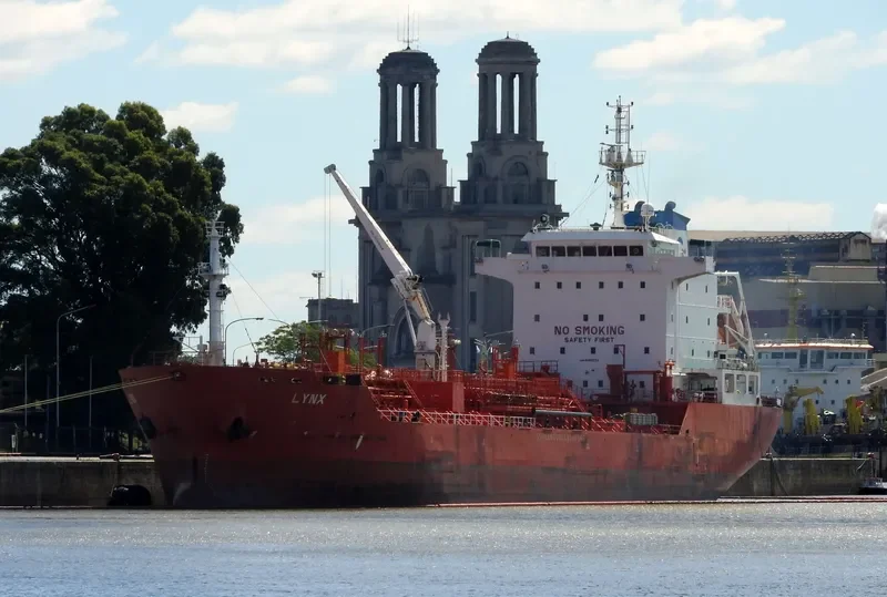LYNX Tanker IMO 9388223 photo 10
