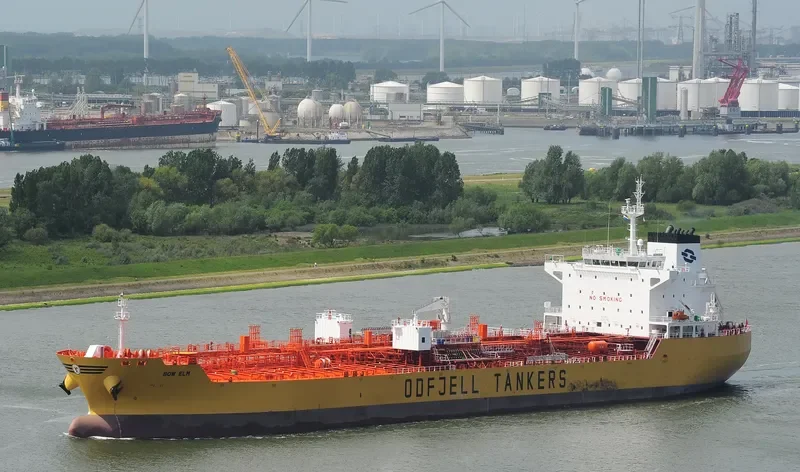 BOW ELM Tanker IMO 9388302 photo 2