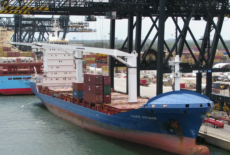 CONTSHIP RAY Container Ship IMO 9388338 photo 5