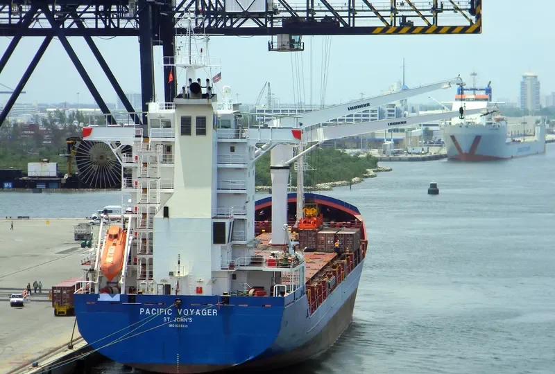 CONTSHIP RAY Container Ship IMO 9388338 photo 9
