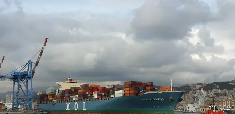 ONE COSMOS Container Ship IMO 9388340 photo 3