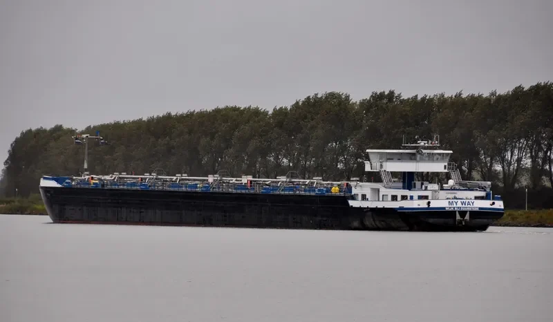 DESIRADE Tanker IMO 9388493 photo 5
