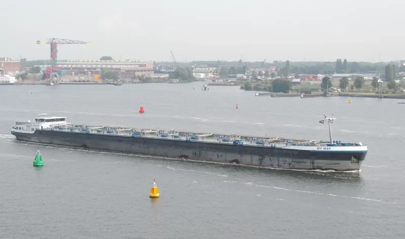 DESIRADE Tanker IMO 9388493 photo 7