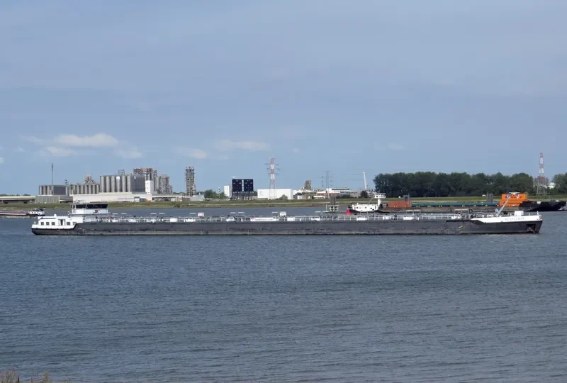 CHALLENGE Tanker IMO 9388508 photo 2