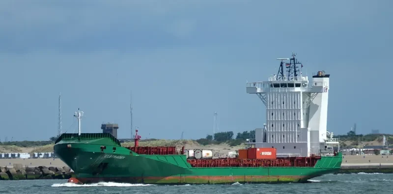 ELBTRADER Container Ship IMO 9388534 photo 8