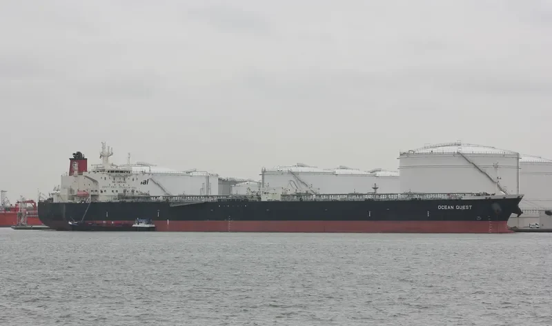 AMPLEFORTH Tanker IMO 9388766 photo 2