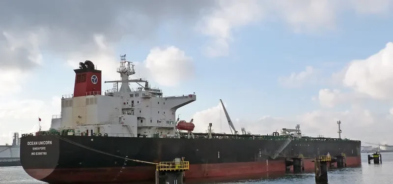 WELLINGTON Tanker IMO 9388780 photo 4