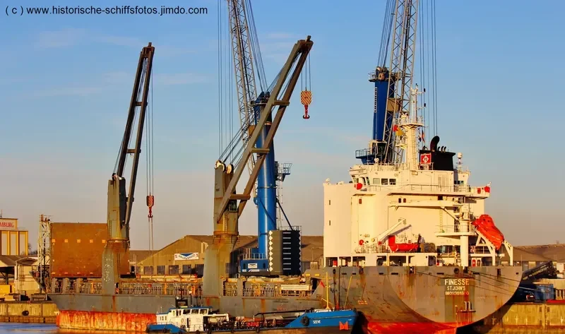 LISA AUERBACH General Cargo IMO 9388900 photo 8
