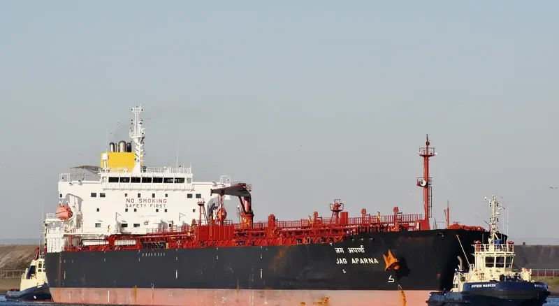 JAG APARNA Tanker IMO 9388936 photo 5