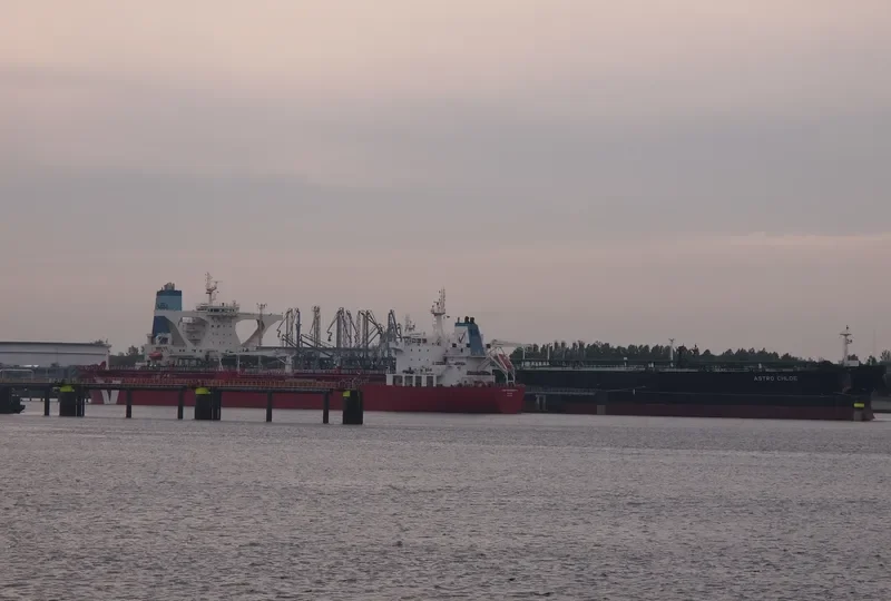 ASTRO CHLOE Tanker IMO 9389253 photo 8