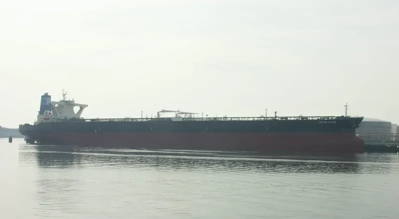 ASTRO CHLOE Tanker IMO 9389253 photo 10