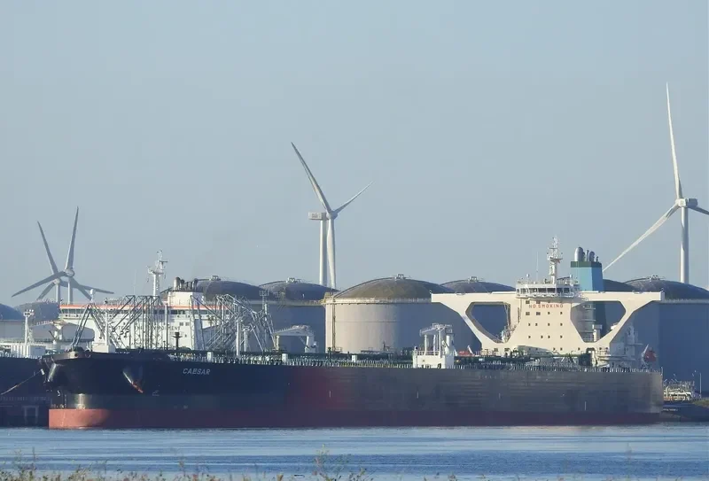 CAESAR Tanker IMO 9389265 photo 2