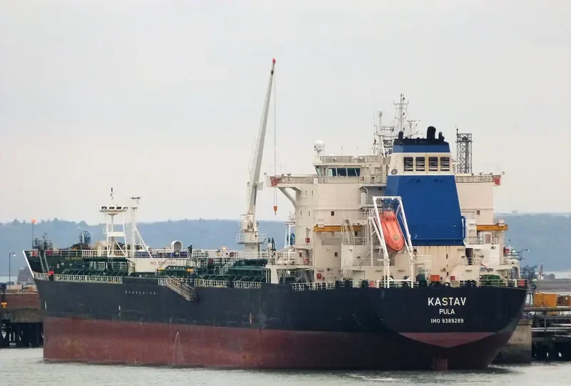 T JUNGFRAU Tanker IMO 9389289 photo 4