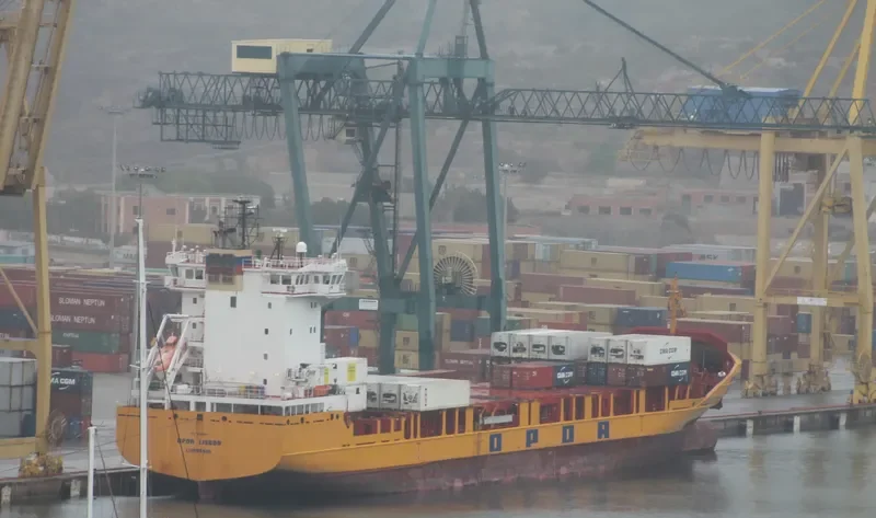 LISBOA Container Ship IMO 9389291 photo 10