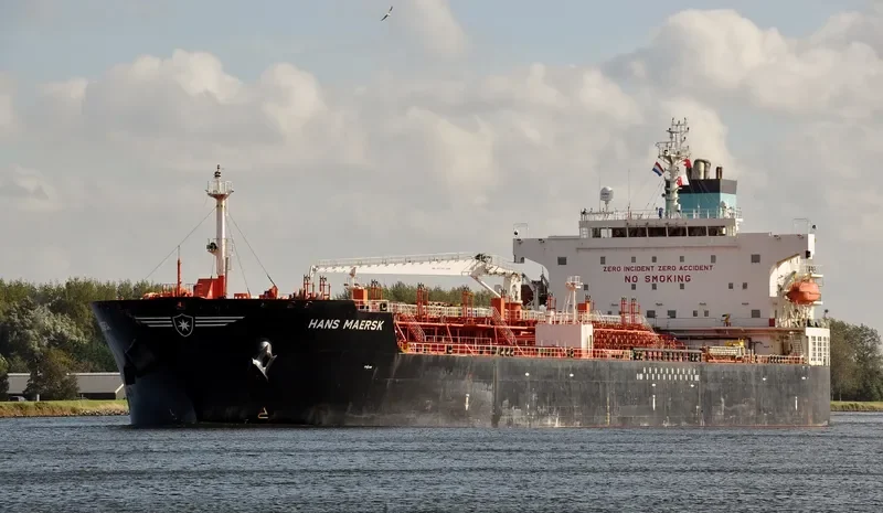 HANS MAERSK Tanker IMO 9389497 photo 7