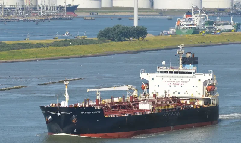 HARALD MAERSK Tanker IMO 9389502 photo 6