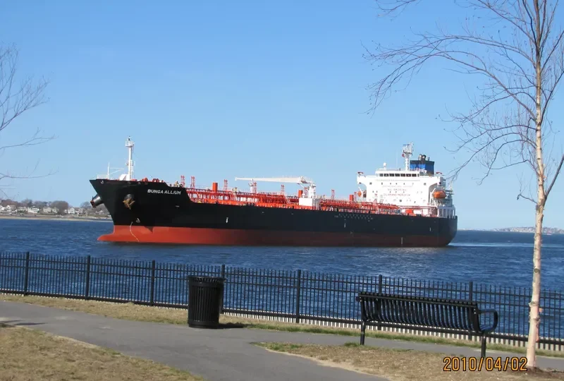 HELENE MAERSK Tanker IMO 9389514 photo 5