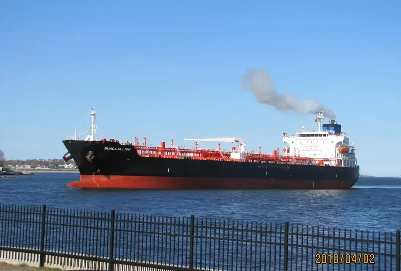HELENE MAERSK Tanker IMO 9389514 photo 6