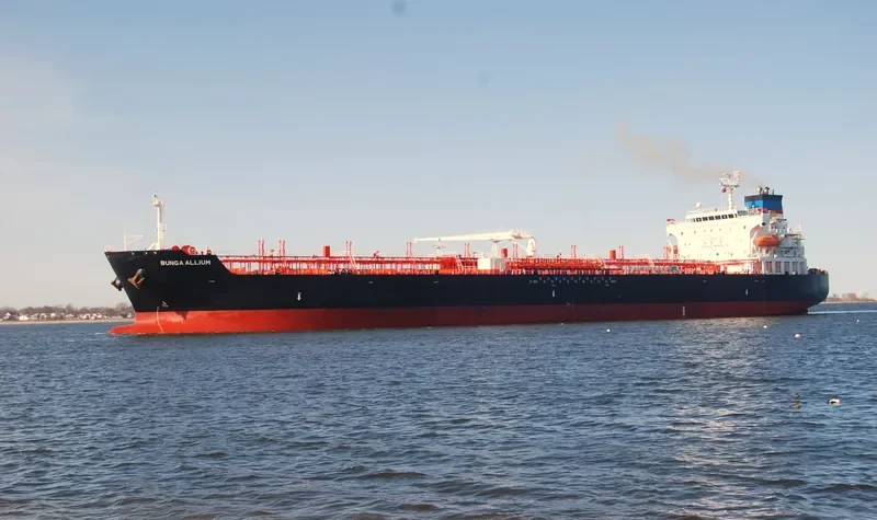 HELENE MAERSK Tanker IMO 9389514 photo 10