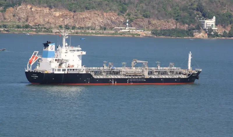 AULAC DIAMOND Tanker IMO 9389722 photo 5