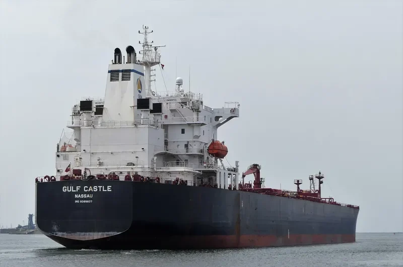 GULF CASTLE Tanker IMO 9389837 photo 6