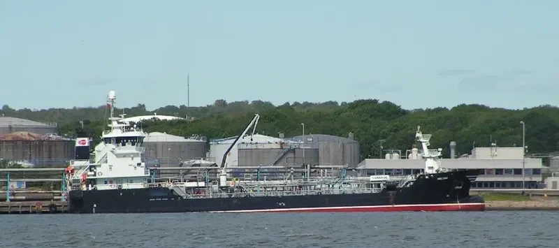 FOX LUNA Tanker IMO 9390458 photo 4