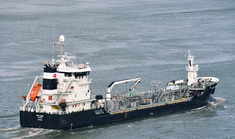 FOX LUNA Tanker IMO 9390458 photo 6