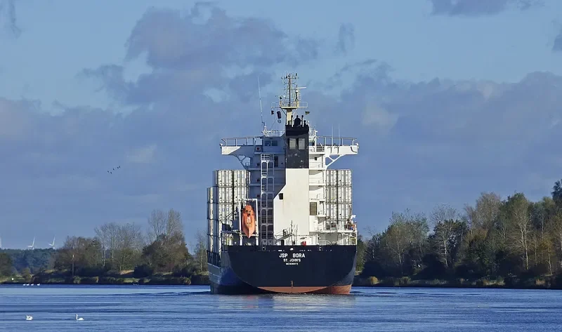 JSP BORA Container Ship IMO 9390472 photo 5