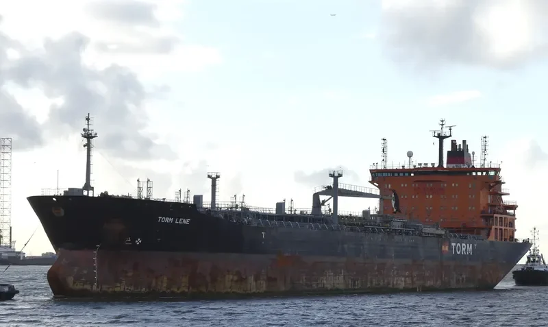 TORM LENE Tanker IMO 9390769 photo 2