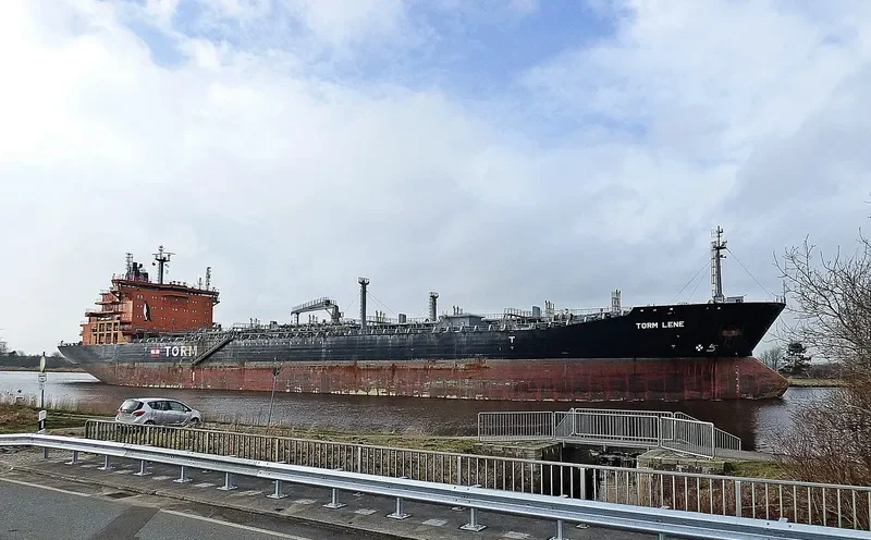 TORM LENE Tanker IMO 9390769 photo 10