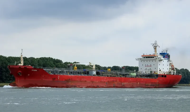 MIURA Tanker IMO 9390903 photo 4