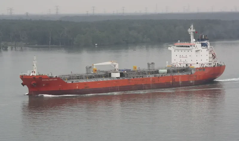 VALE Tanker IMO 9391153 photo 2