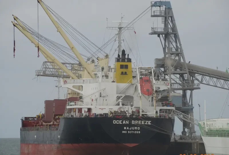 OCEAN BREEZE Tanker IMO 9391529 photo 3