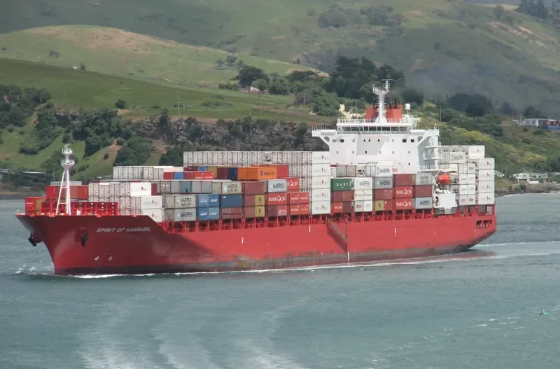 SPIRIT OF HAMBURG Container Ship IMO 9391660 photo 6