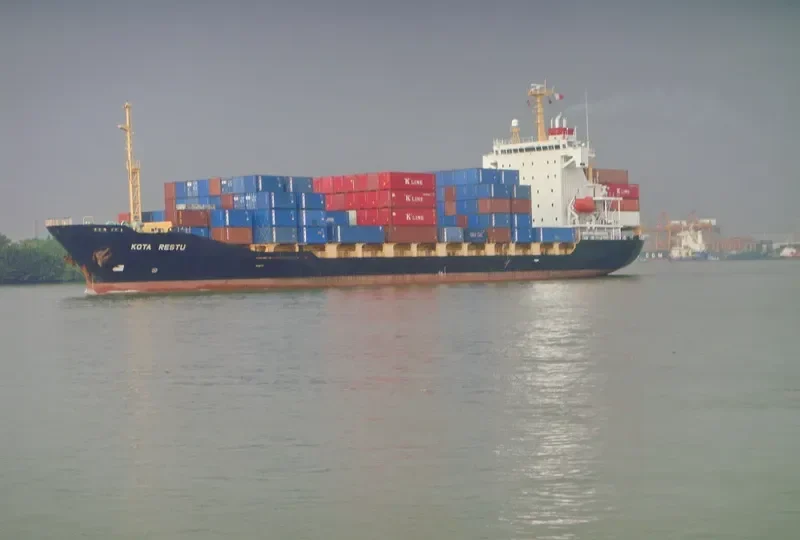 KOTA RESTU Container Ship IMO 9392169