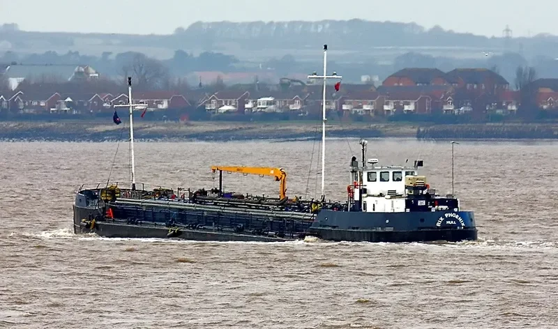 RIX PHOENIX Tanker IMO 9392638 photo 4