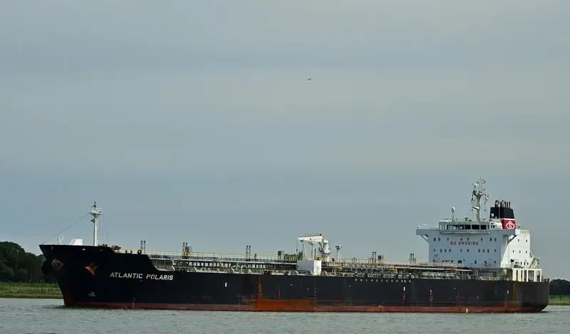 ATLANTIC POLARIS Tanker IMO 9392779 photo 3