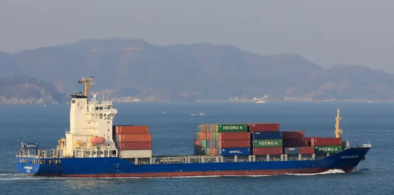 WES SINA Container Ship IMO 9392901 photo 6