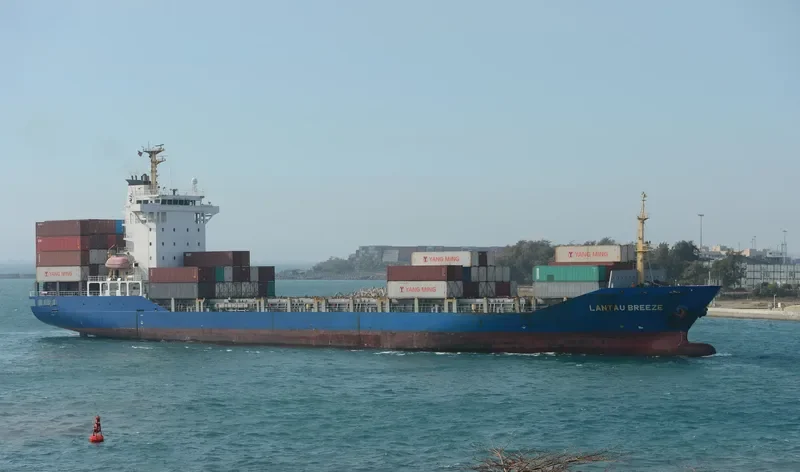 ASIATIC QUEST Container Ship IMO 9392913 photo 4
