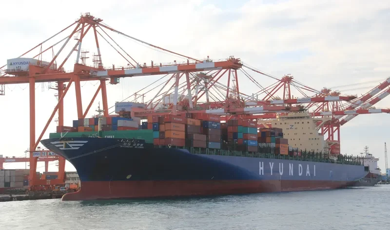 HYUNDAI GLOBAL Container Ship IMO 9393022 photo 5