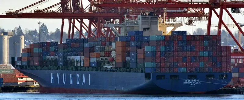HYUNDAI GLOBAL Container Ship IMO 9393022 photo 9