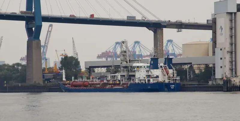 DERG Tanker IMO 9393060 photo 6