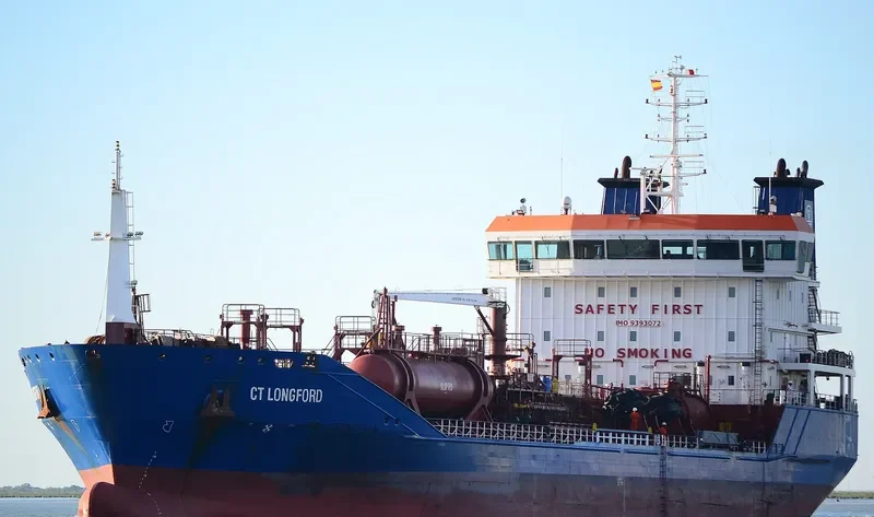 ERNE Tanker IMO 9393072 photo 9