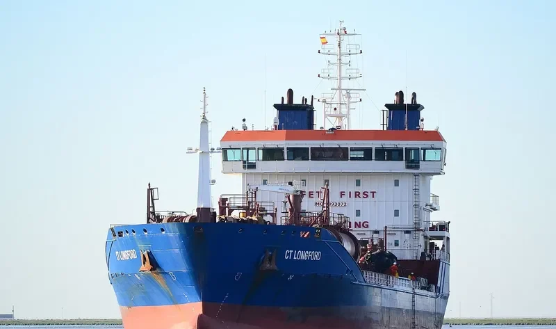ERNE Tanker IMO 9393072 photo 10