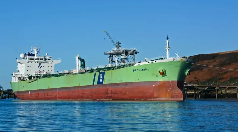 BW THAMES Tanker IMO 9393084 photo 4