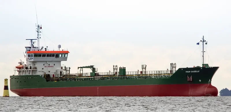 THUN GAZELLE Tanker IMO 9393333 photo 3